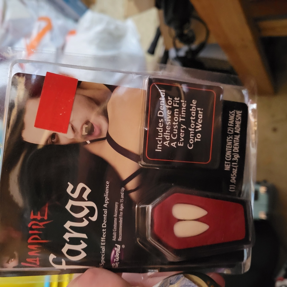 Vampire Fangs Special Effect Dental Appliance